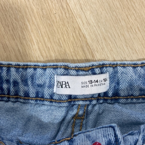 Zara Baggy Oversized Fit Jeans - Picture 2 of 4